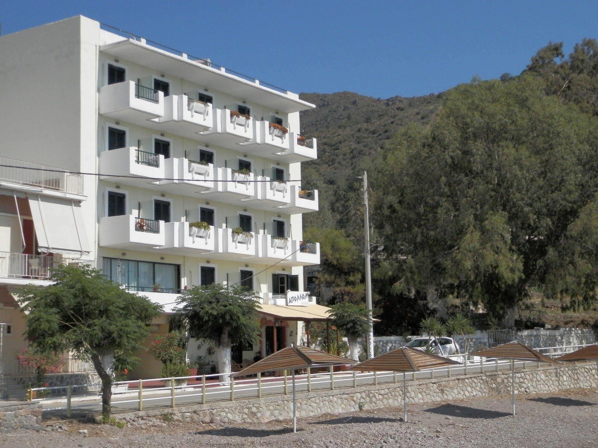 Apollon Hotel Méthana Buitenkant foto